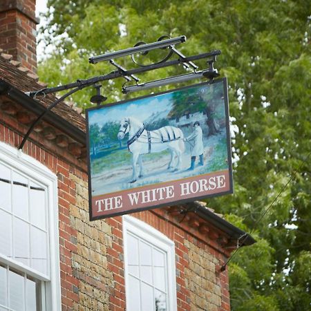 The White Horse Inn Pulborough Exterior photo