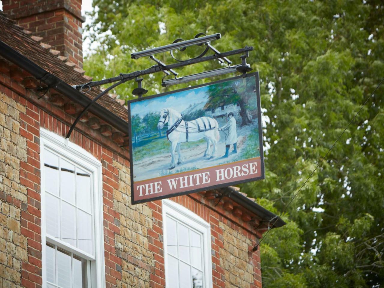 The White Horse Inn Pulborough Exterior photo